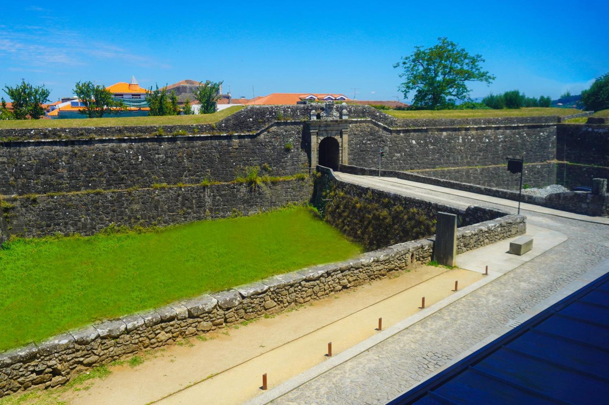 Alojamento Fortaleza Valenca Buitenkant foto